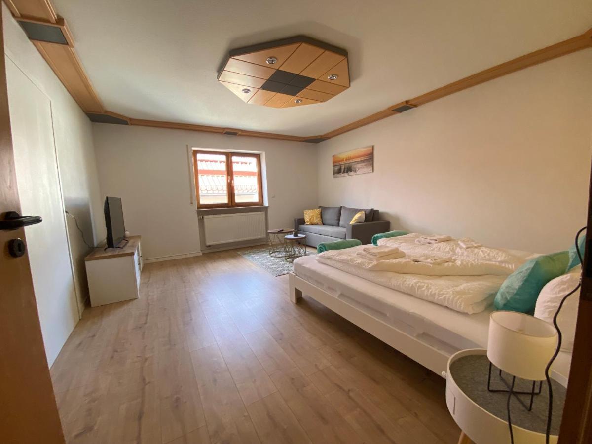 Ferien & Business Apartments Hohenfels Hohenfels  المظهر الخارجي الصورة